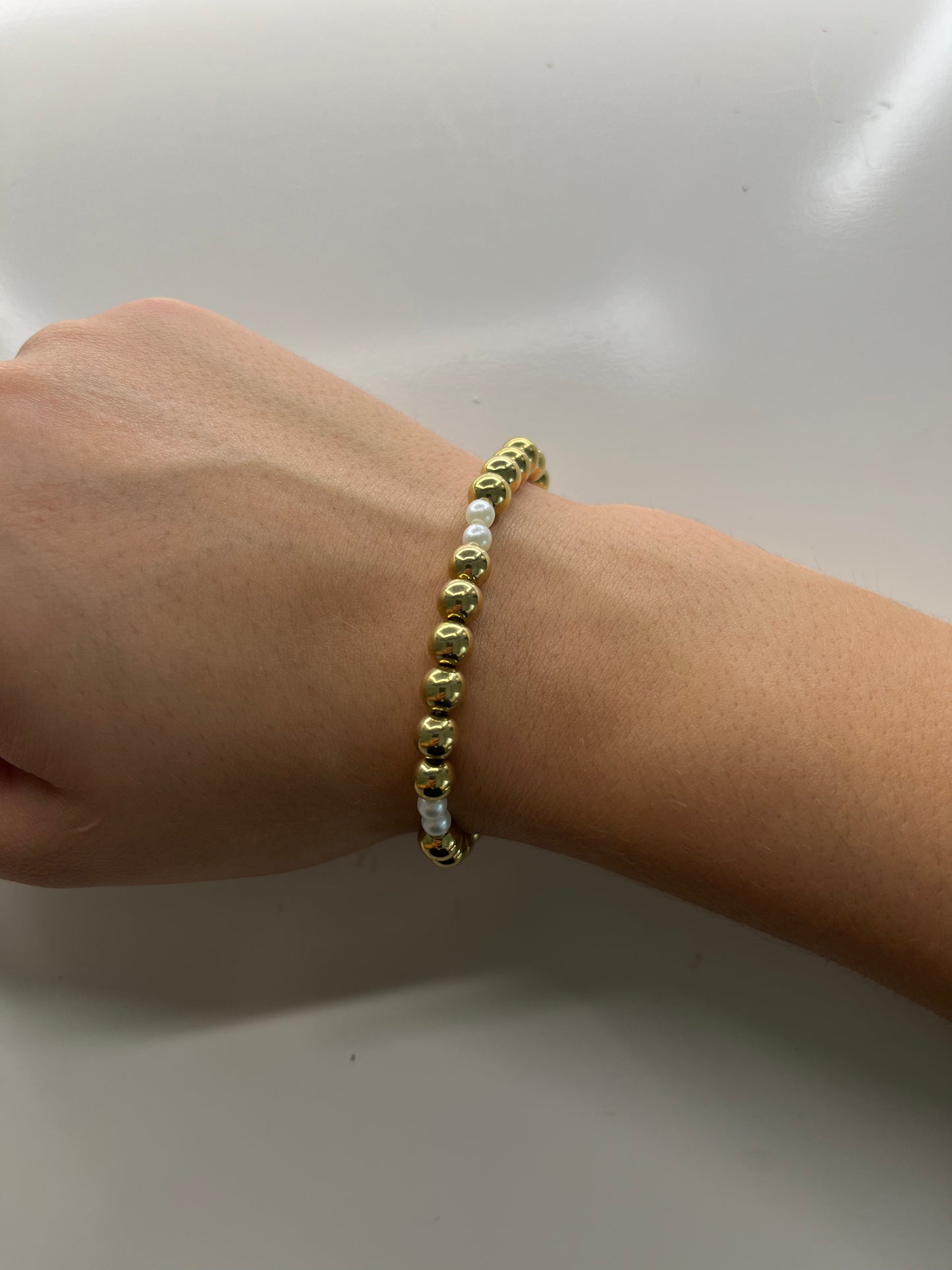 shinning gold bracelet