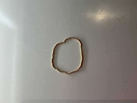 classy gold bracelet
